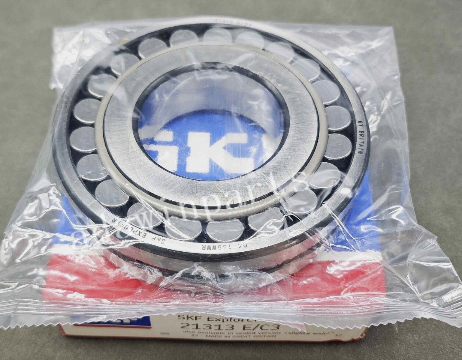New Spherical Roller Bearings 65 x 140 x 33mm for SKF 21313 E / C3 21313 E