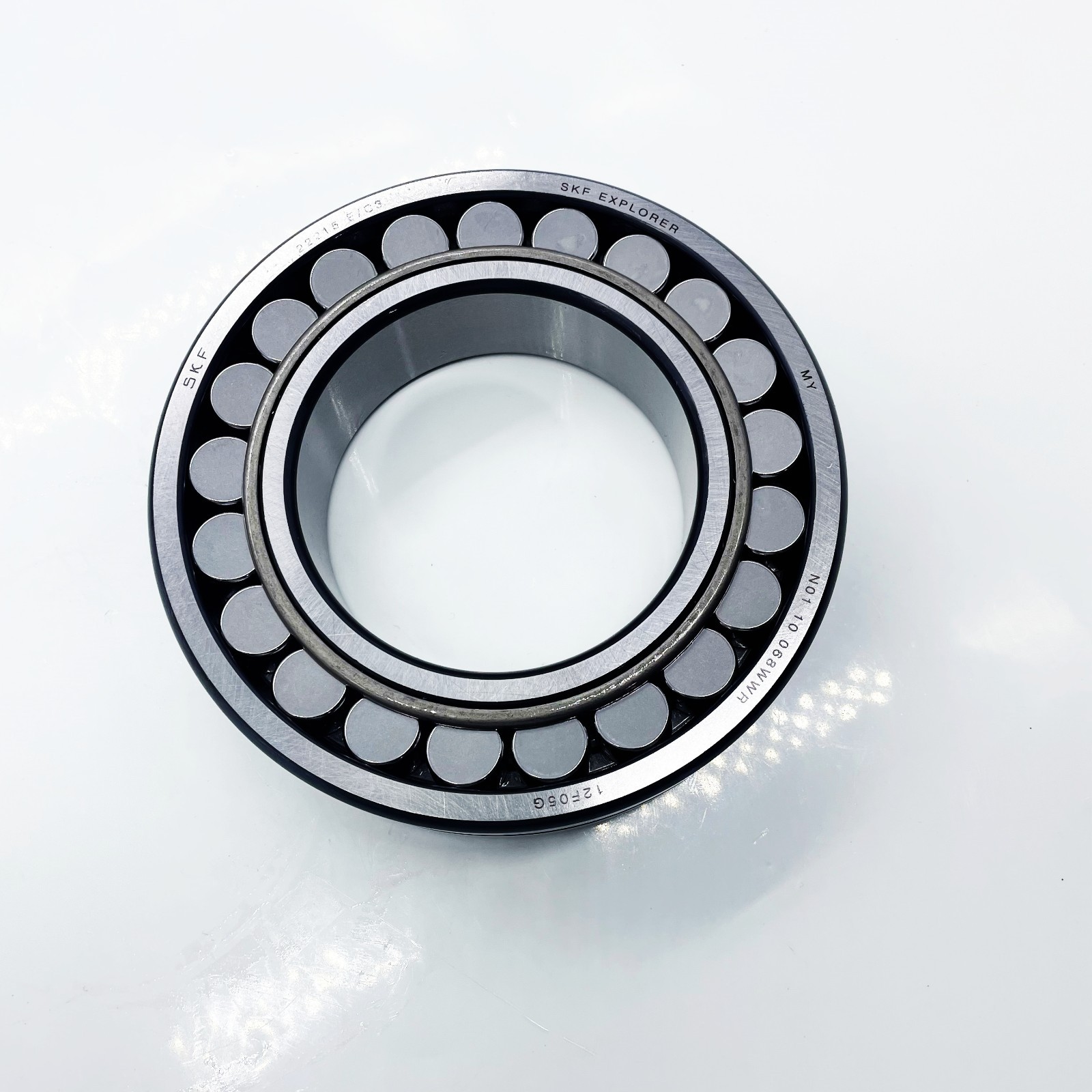 1 pcs 22215 E C3 SSpherical Roller Bearing Fits For SKF 75x130x31 (mm)