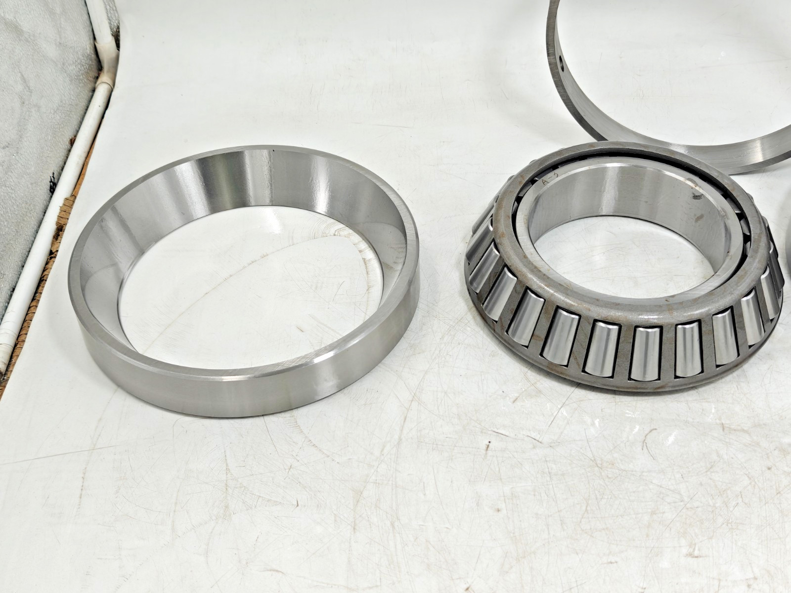 HM926747 DF / HM926710 DF RKB Tapered Roller Bearing Double Row Cup&Cones