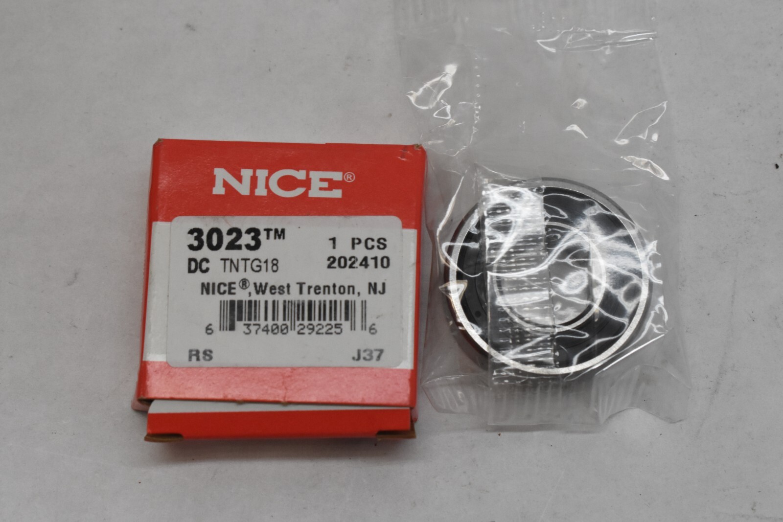 Lot of 6 Nice RBC Bearing 3023DCTNTG18 Radial/Deep Groove Ball Bearings