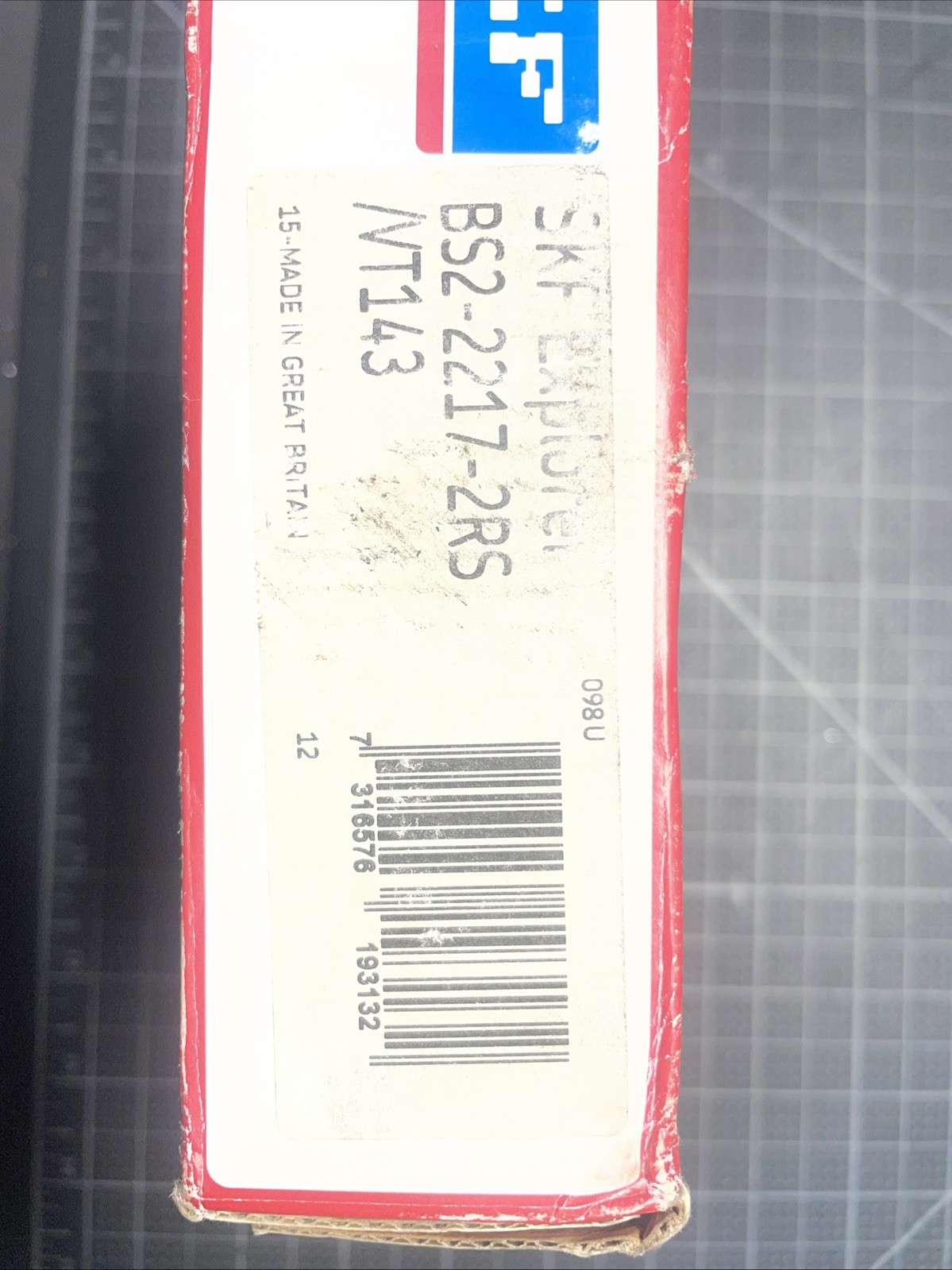 SKF BS2-2217-2RS/VT143 Spherical Roller Bearing 85 mm ID, 150 mm OD, 44 mm Width