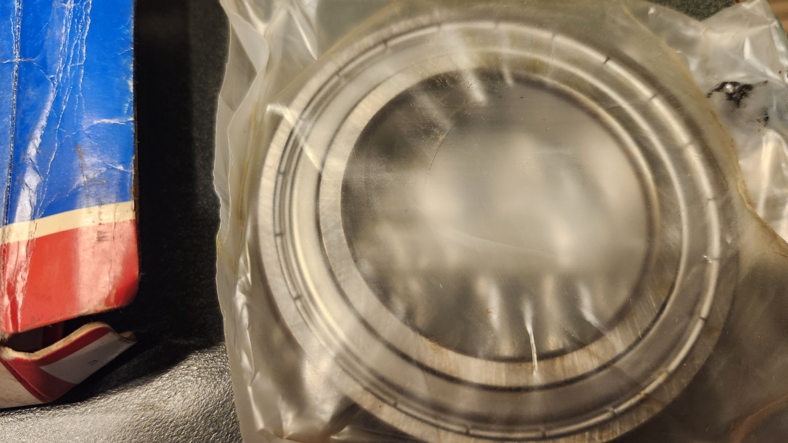 SKF 6011-2Z /C3 BEARING 6011. NEW…OLD STOCK