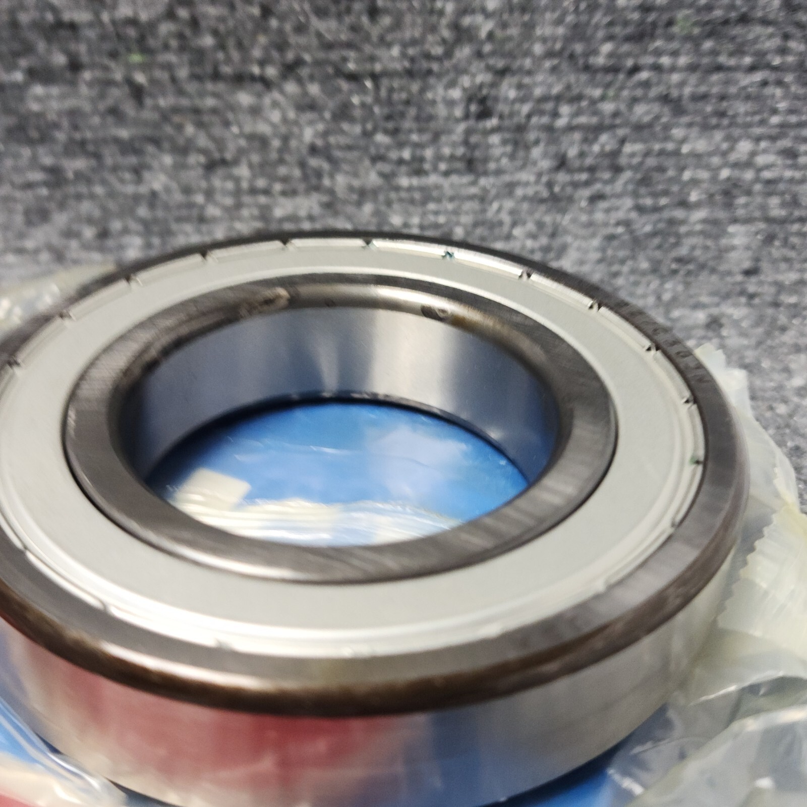 SKF 6212-2Z/C3 Deep Groove Ball Bearings 60x110x22 mm 6212 2Z C3 6212