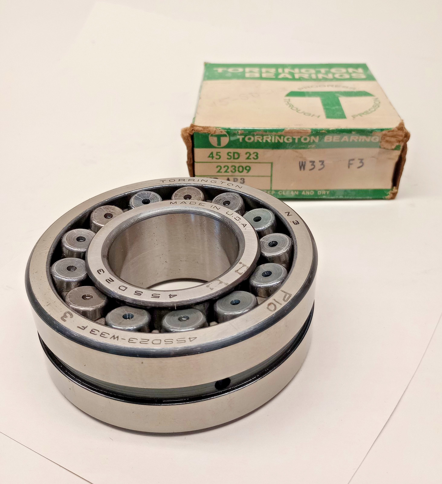 Torrington 45SD23-W33-F3 Spherical Roller Bearing USA 45x100x36mm 22309W33F3