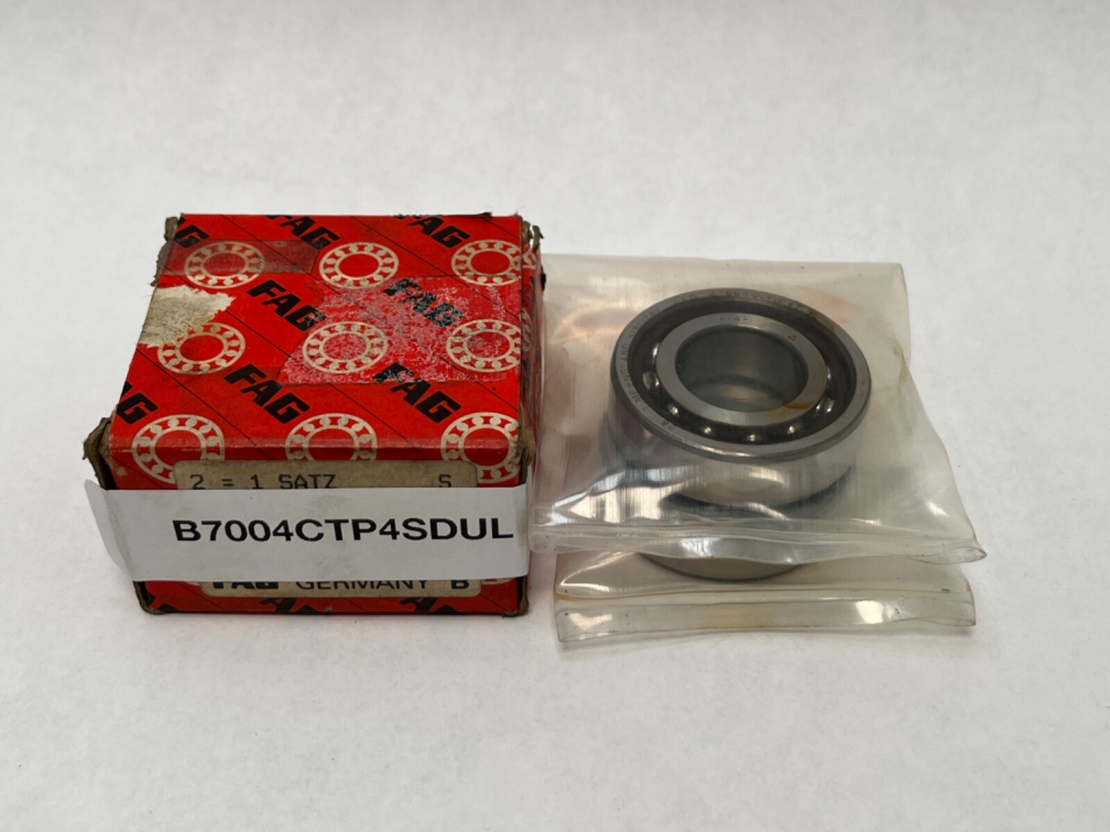 FAG B7004CT.P4S.DUL Bearing 20x42x12 mm 7004C B-7004-C-T-P4S-DUL England 2 Pcs