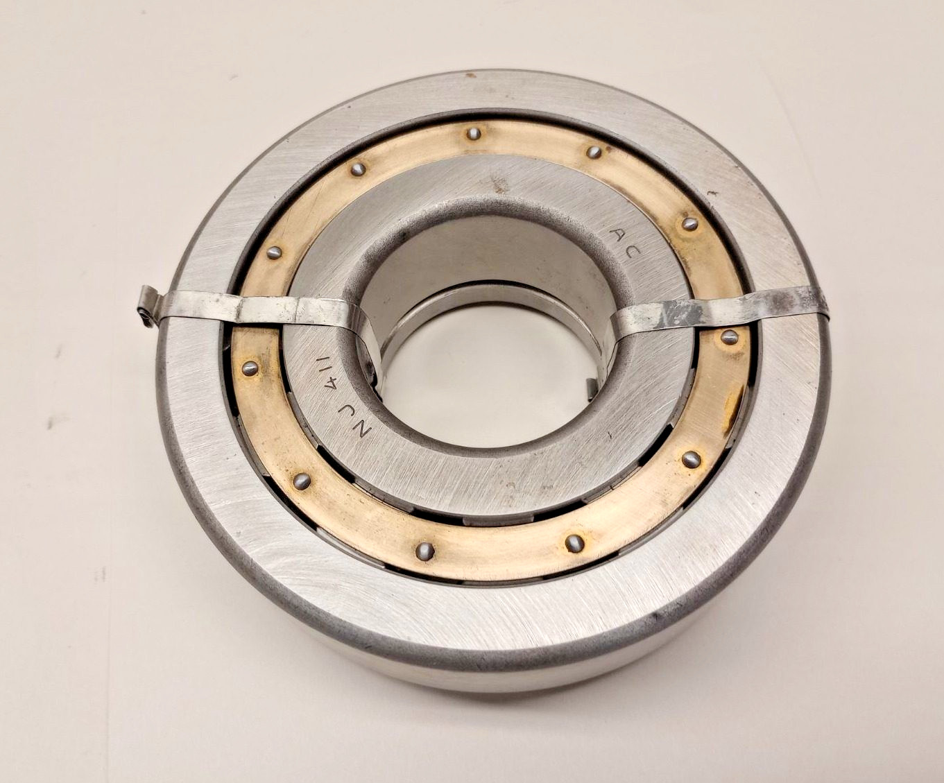 SKF 465090 Cylindrical Roller Bearing 55 ID x 140 OD x 33mm W Bronze Cage NJ411