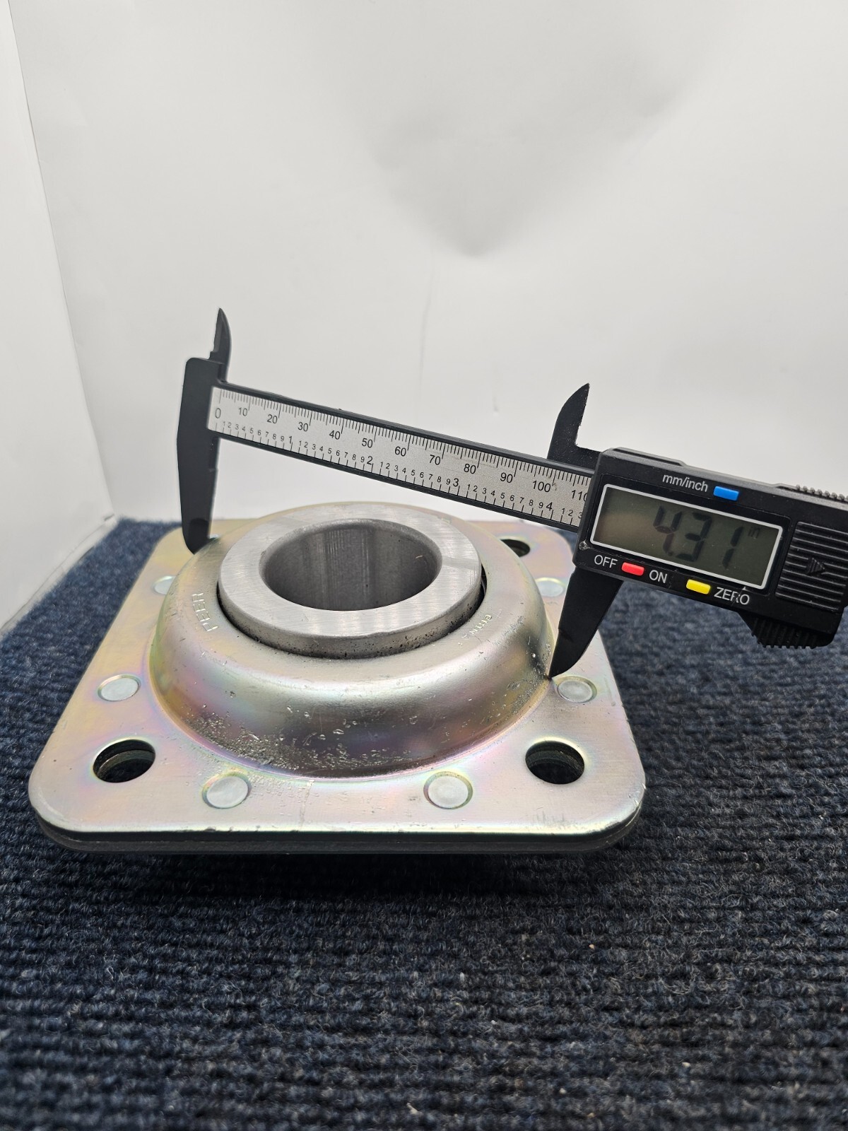 PEER FD211-1-3/4RD: Flange-Mount Ball Bearing Unit 1-3/4 in Bore