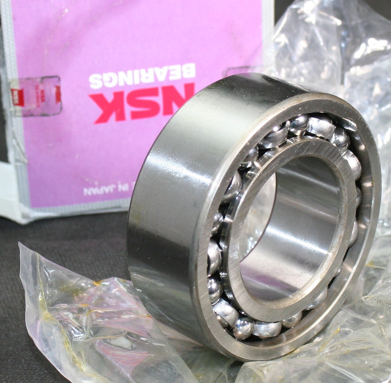 One (1) NSK 3209 Double Row Angular Contact Bearing 45MM ID Japan NEW