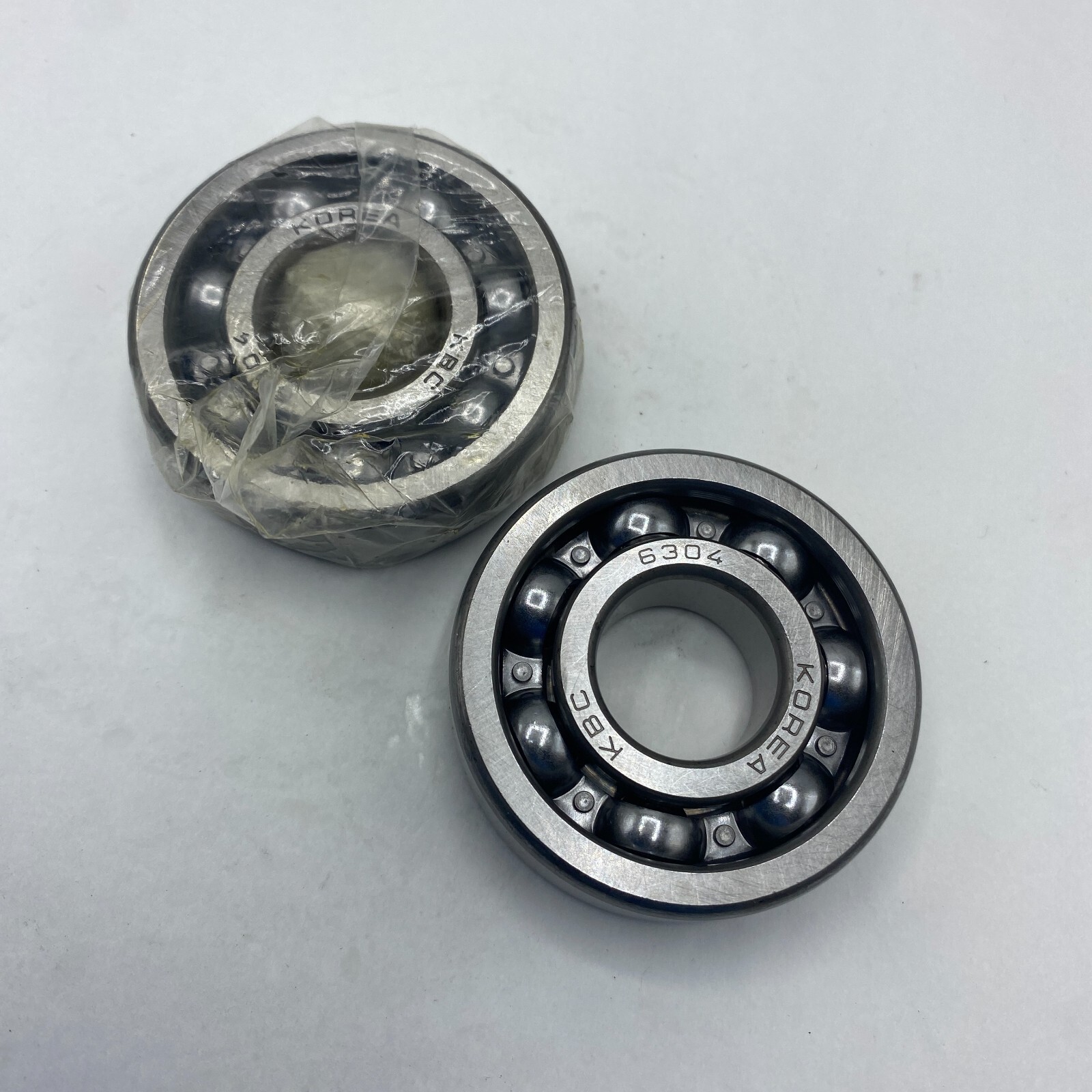 KBC 6304 JEM 20mm X 52mm X 15mm Open Bearing QTY 2
