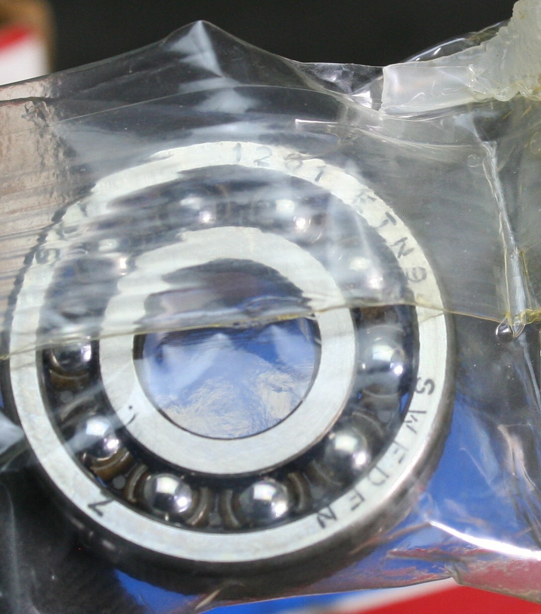 One (1) SKF 1201 ETN9 Self Aligning Bearing 12 MM Bore Sweden NEW