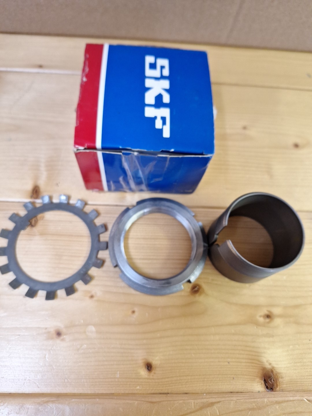 SKF H-3128 Bearing Adapter Sleeve Assembly 125mm ID H3128 KM28 MB28 Sweden