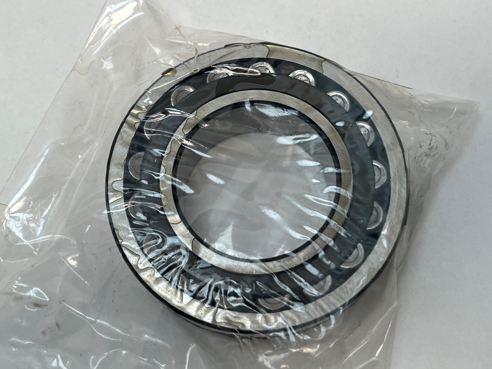 SKF 22209-CJ-W33 Spherical Bearing 45x85x23 mm 22209 CC/CJ/C W33 USA