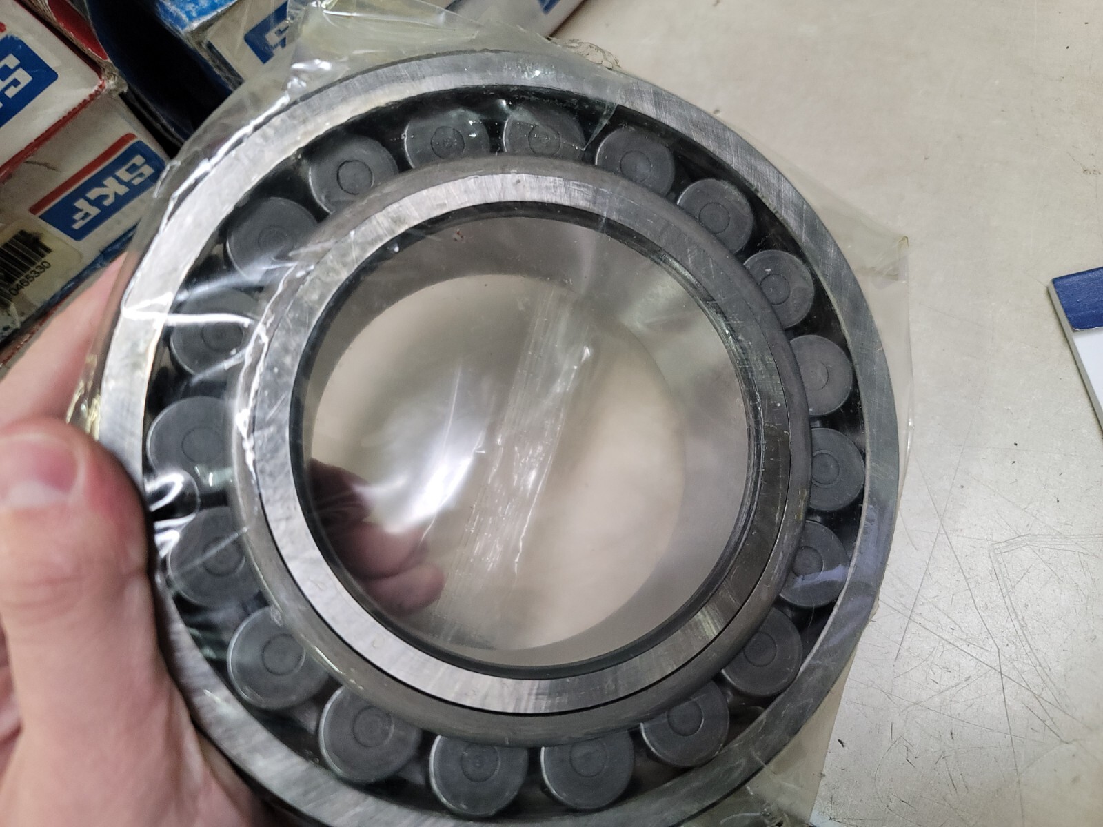 SKF 22220 E C3 SPHERICAL ROLLER BEARING 100x180x46 mm 22220EC3 NOB