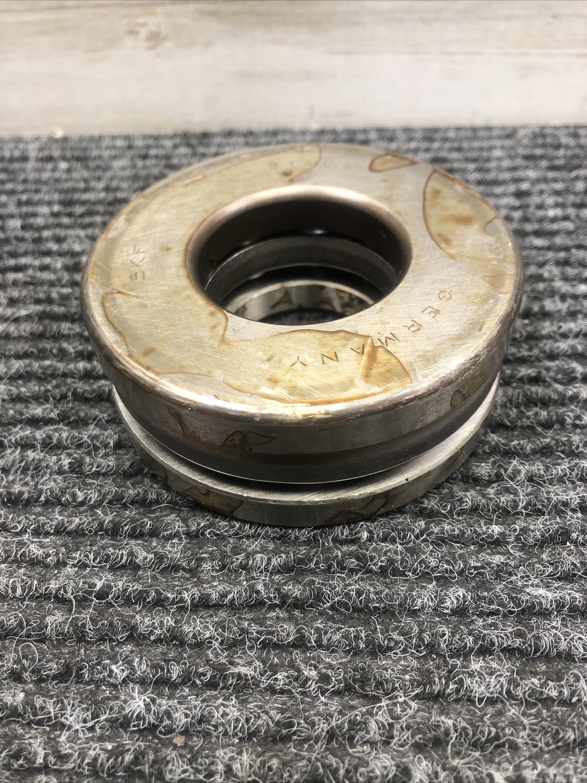 New Open Box SKF 51408 Single Row Ball Bearing 40mmx90mmx36mm