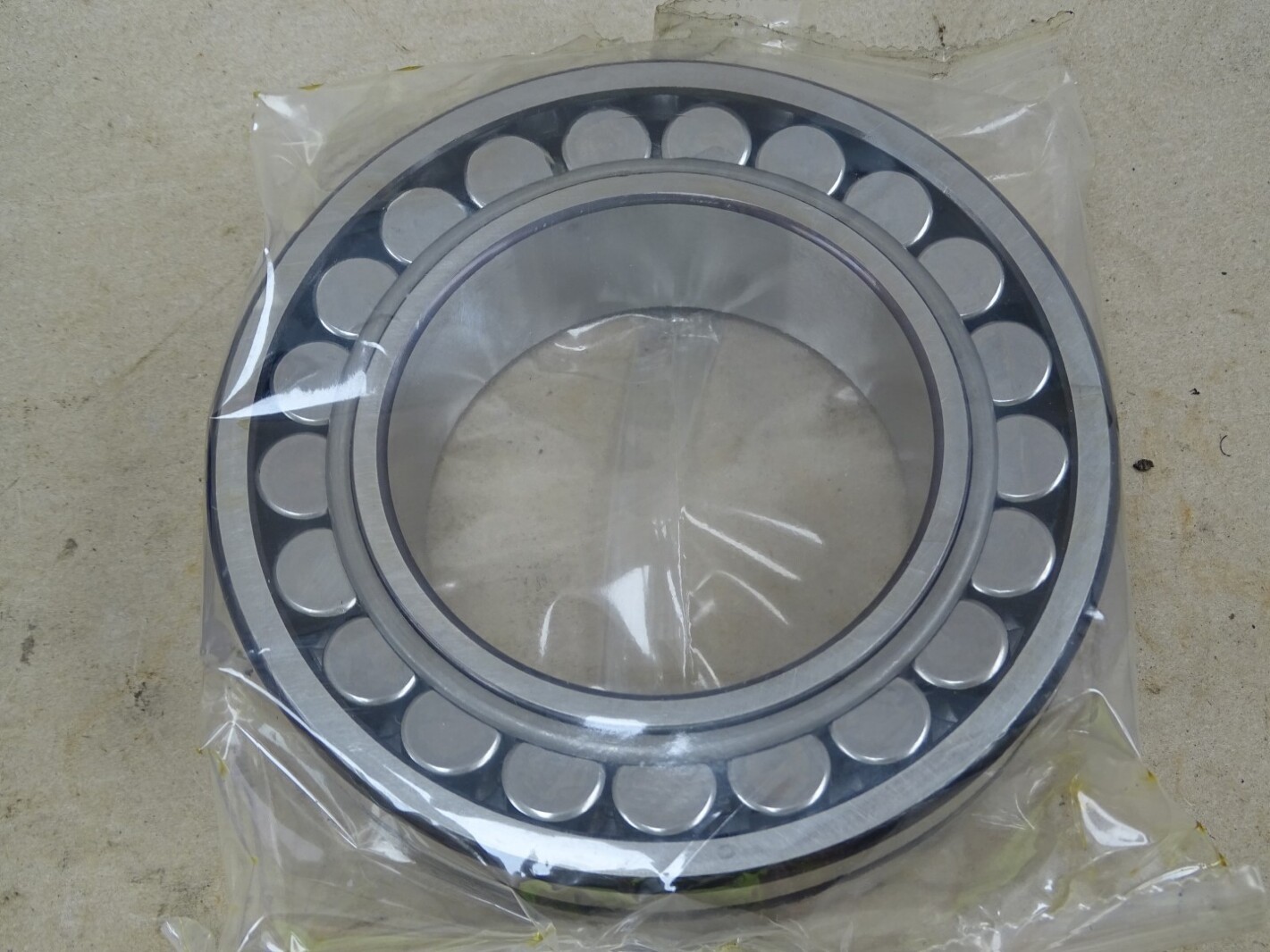 SKF Explorer Spherical Roller Bearing , 22215 EK/C3