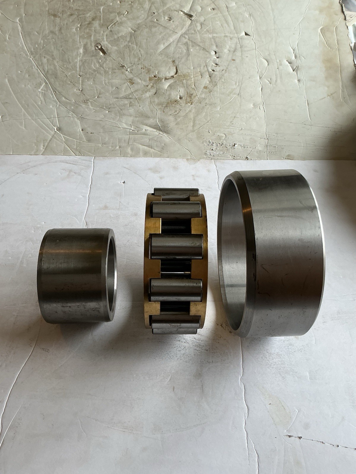 SHUSTER # OR 316 / CYLINDRICAL ROLLER BEARING, (ID 80 MM, OD 170 MM, W 65 MM).
