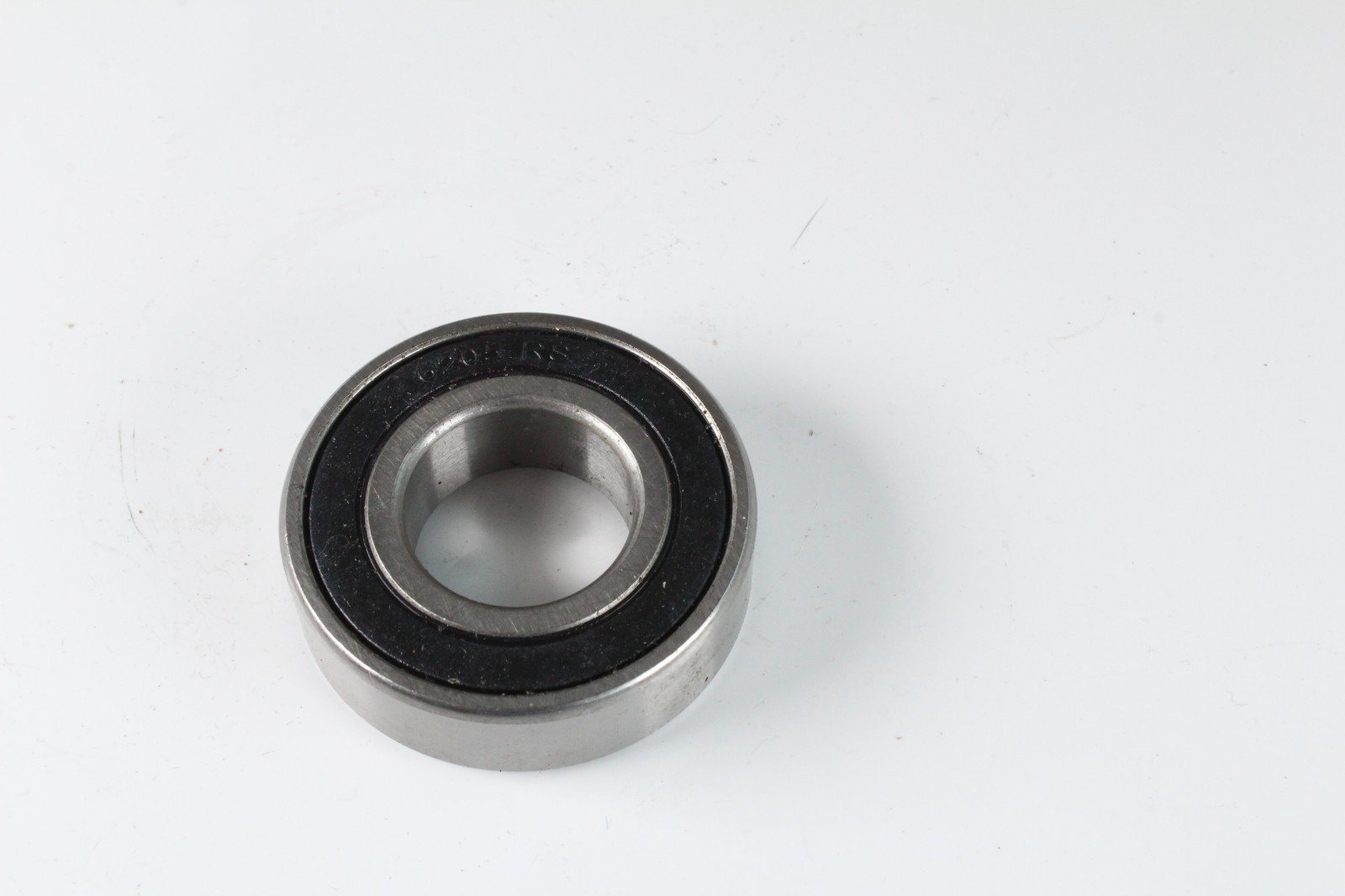 6205-2RS Rubber Seal Ball Bearing 6205 2RS 6205rs Lot of 2 NO BOX