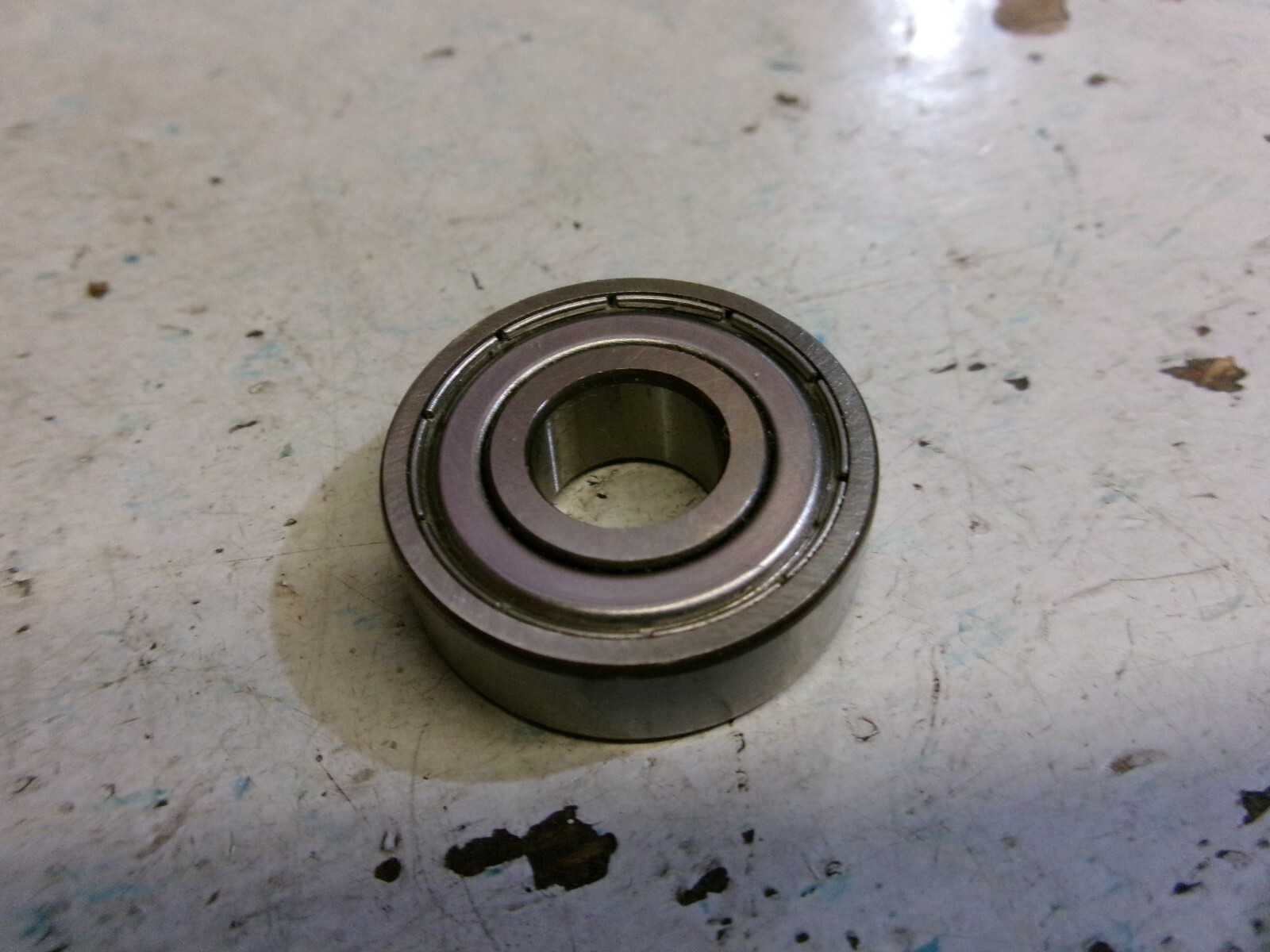 SKF 6000-2Z/C3GJN SHIELDED HIGH TEMP DEEP GROOVE BALL BEARING (BIN96)