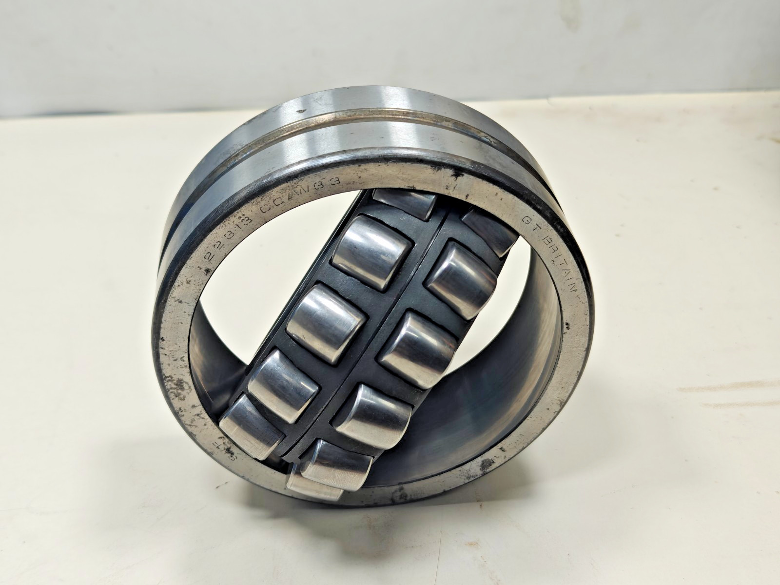 22313 CC/W33 SKF Spherical Roller Bearing 22313CC/W33 Straight Bore 65x140x48mm