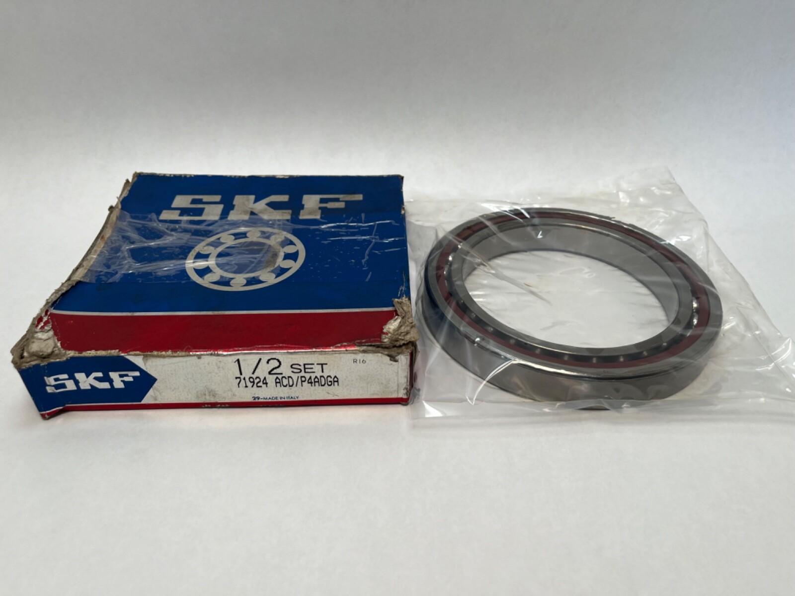 SKF 71924-ACDGA/P4A Bearing 120x165x22 mm 7924E 71924-ACD-P4A-DGA Italy