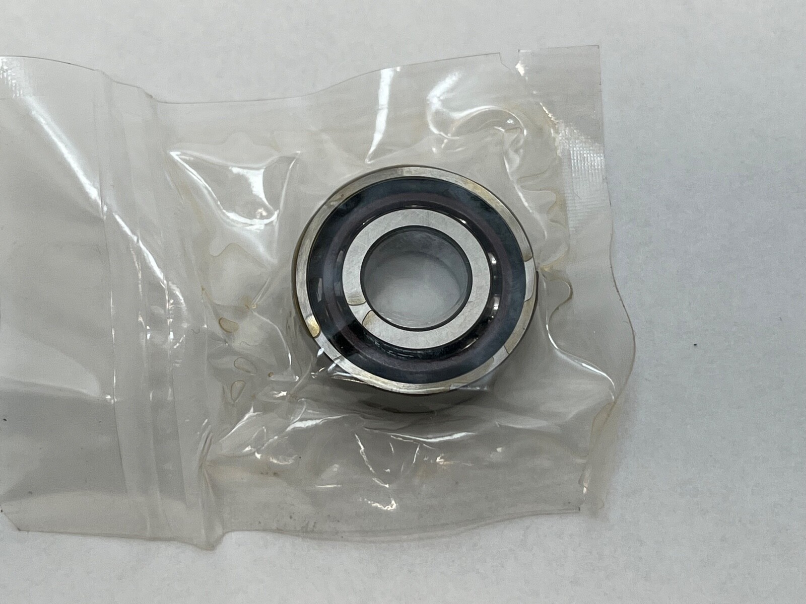 NSK 7001CTRSULP4Y Bearing 12x28x8 mm 7001C 7001-C-TR-DUL-P4Y England