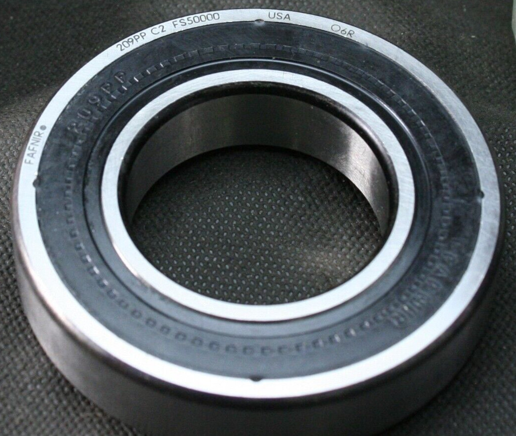 One (1) Fafnir Torrington 209 PP Deep Groove Bearing 45 MM ID Red Box NEW