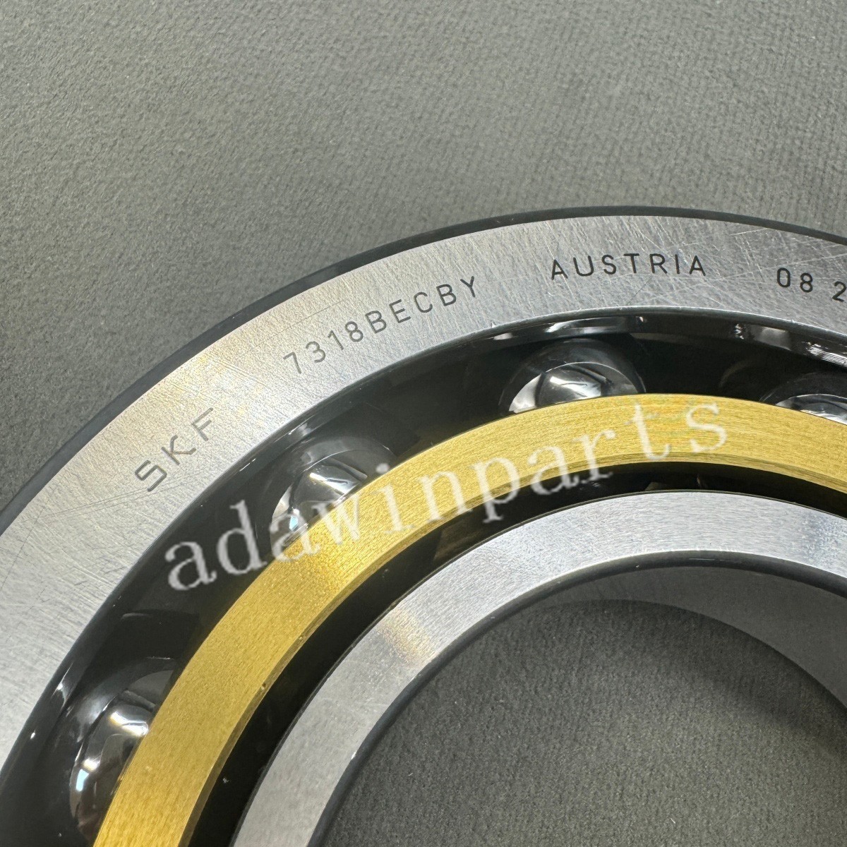 NEW Angular Contact Ball Bearing 7318 BECBY for SKF 90 X 190 X 43mm