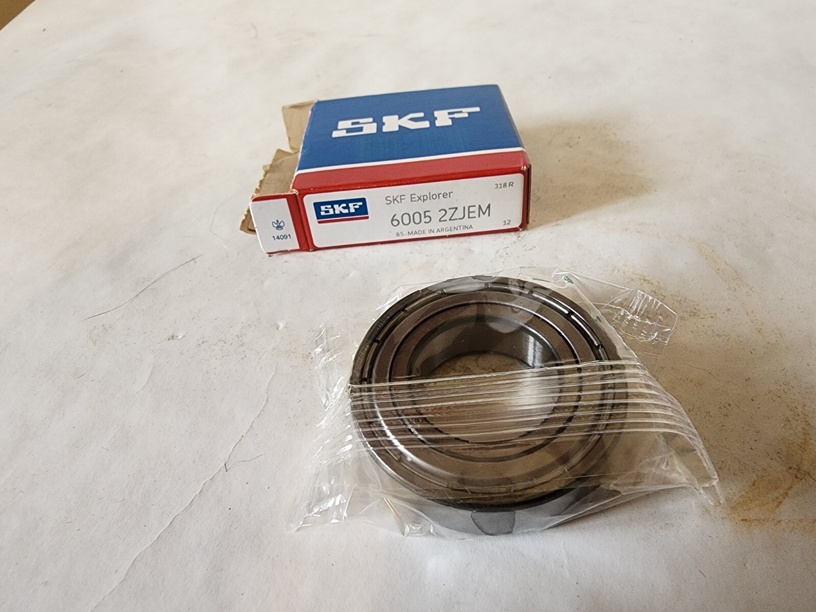 SKF Explorer 6005-2ZJEM Radial/Deep Groove Ball Bearing