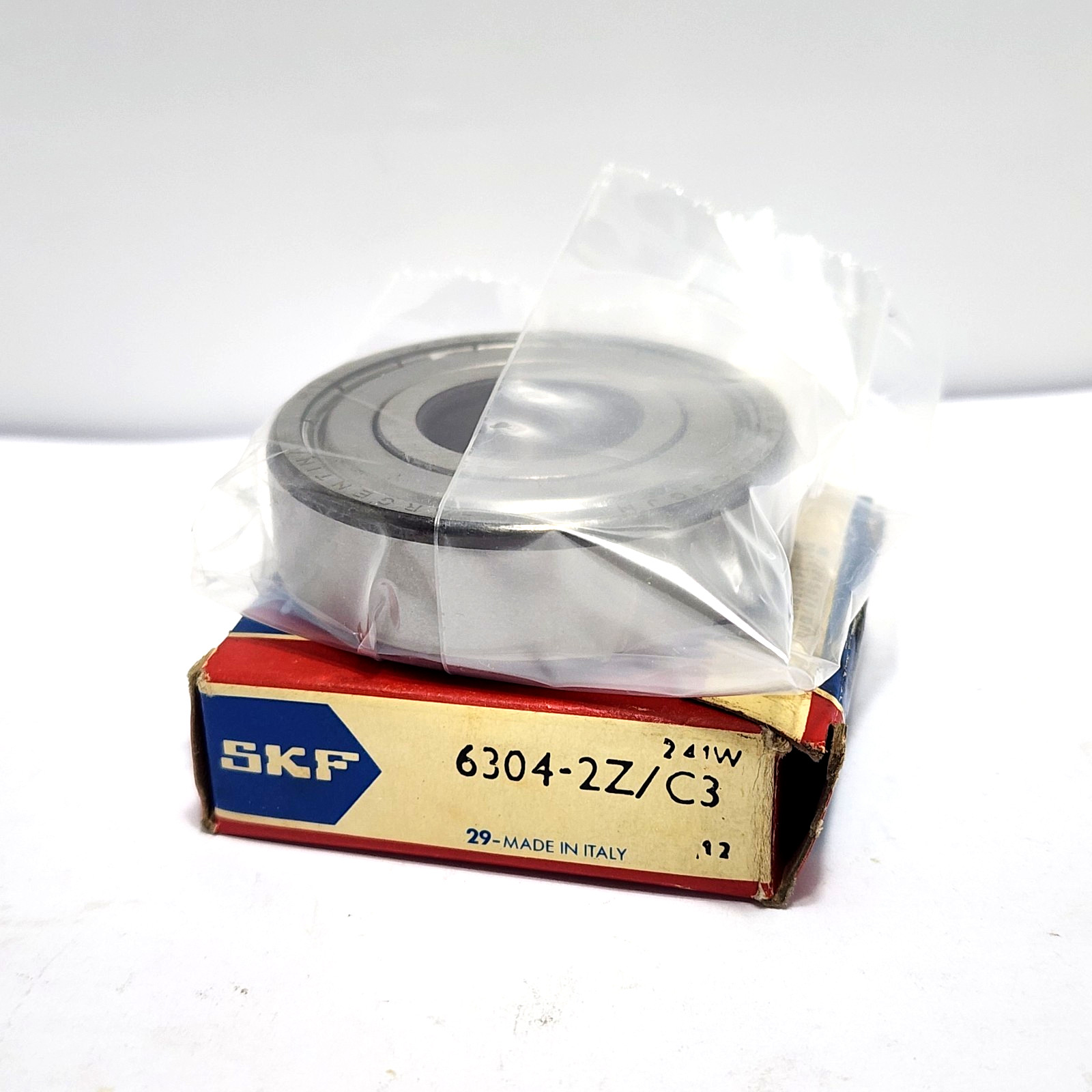 SKF 6304 2ZC3 / 6304 2Z/C3GJN 20x52x15 mm 6304 2Z C3 6304ZZ C3 6304 ZZ