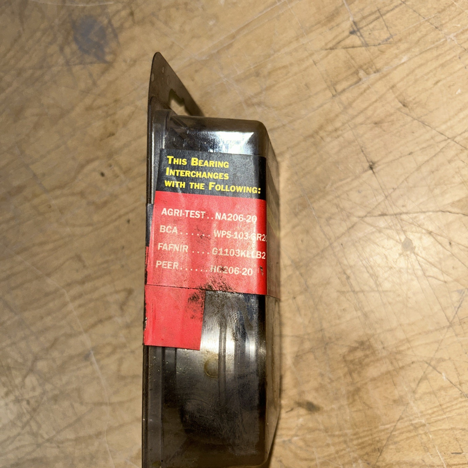 HC206-20 Bearing Insert With Collar