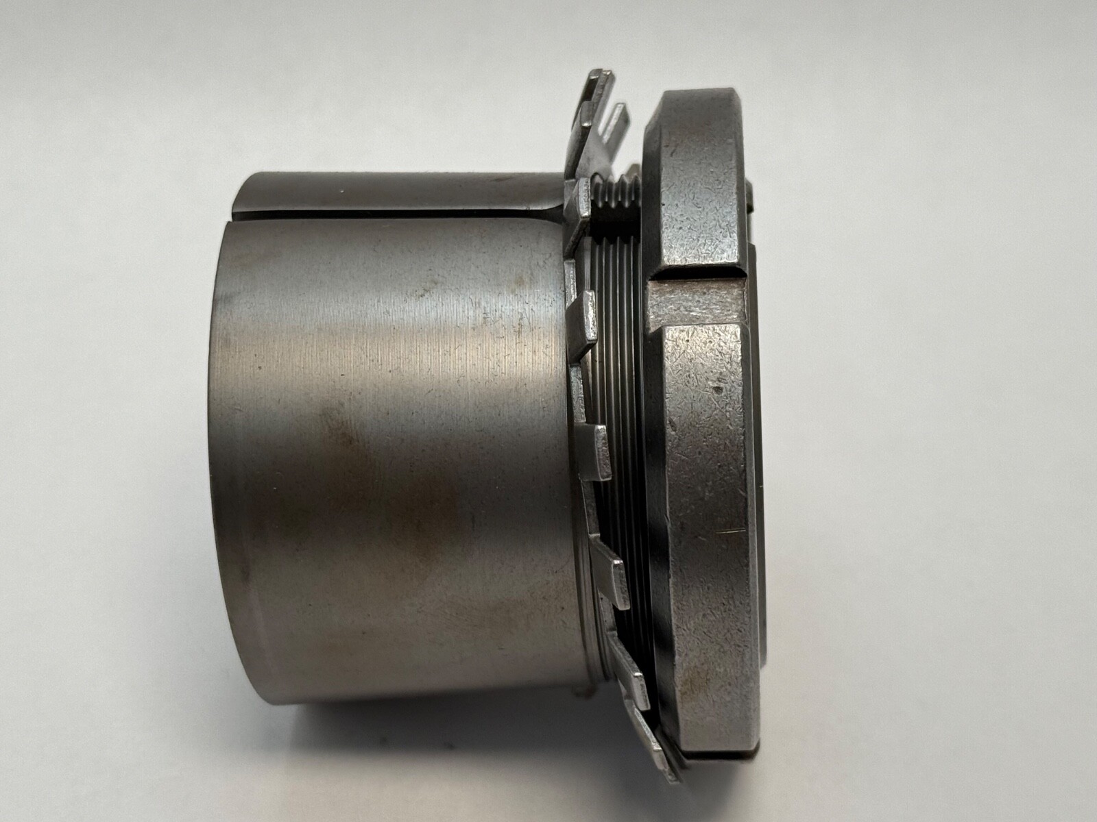 SKF HE2316 Bearing Adapter Sleeve HE-2316 2-3/4″ ID