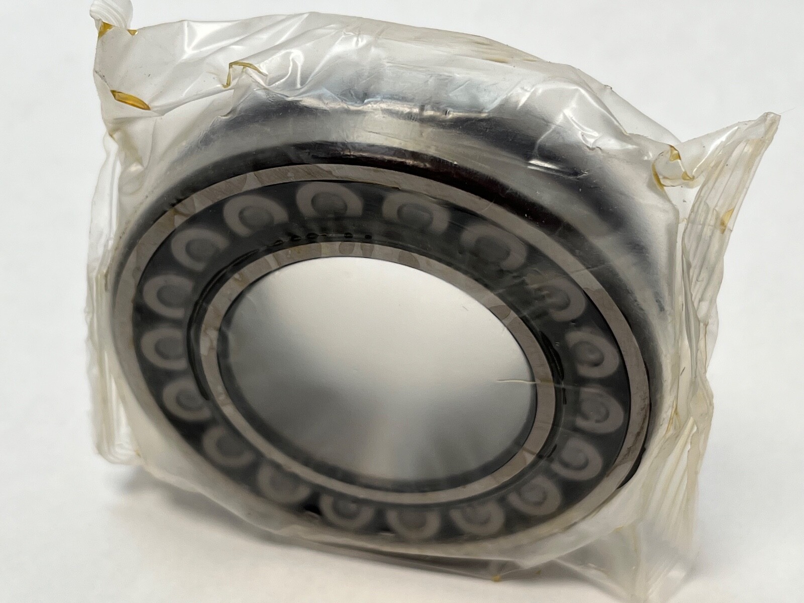 NSK 22209EAKE4C3 Bearing 22209-EA-KE4-C3 22209 C K W33 C3 45x85x23 mm