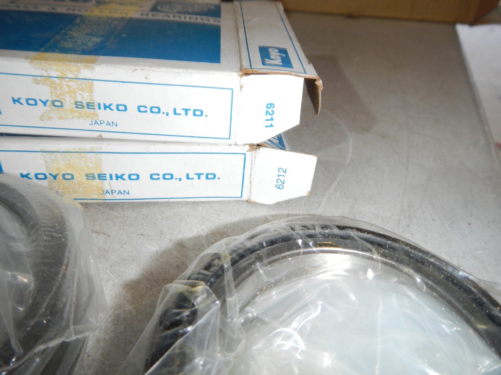 SET OF KOYO 6212 BEARING & 6211 RACE MADE IN JAPAN NEW