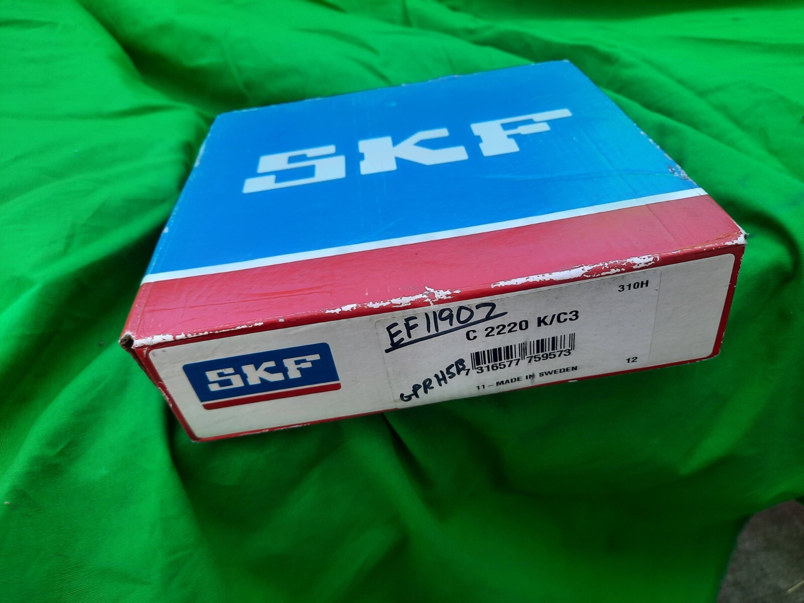 SKF C2220 K/C3. Toroidal Roller Bearing; 100MM ID X 180MM OD X 46MM WD; Tapered