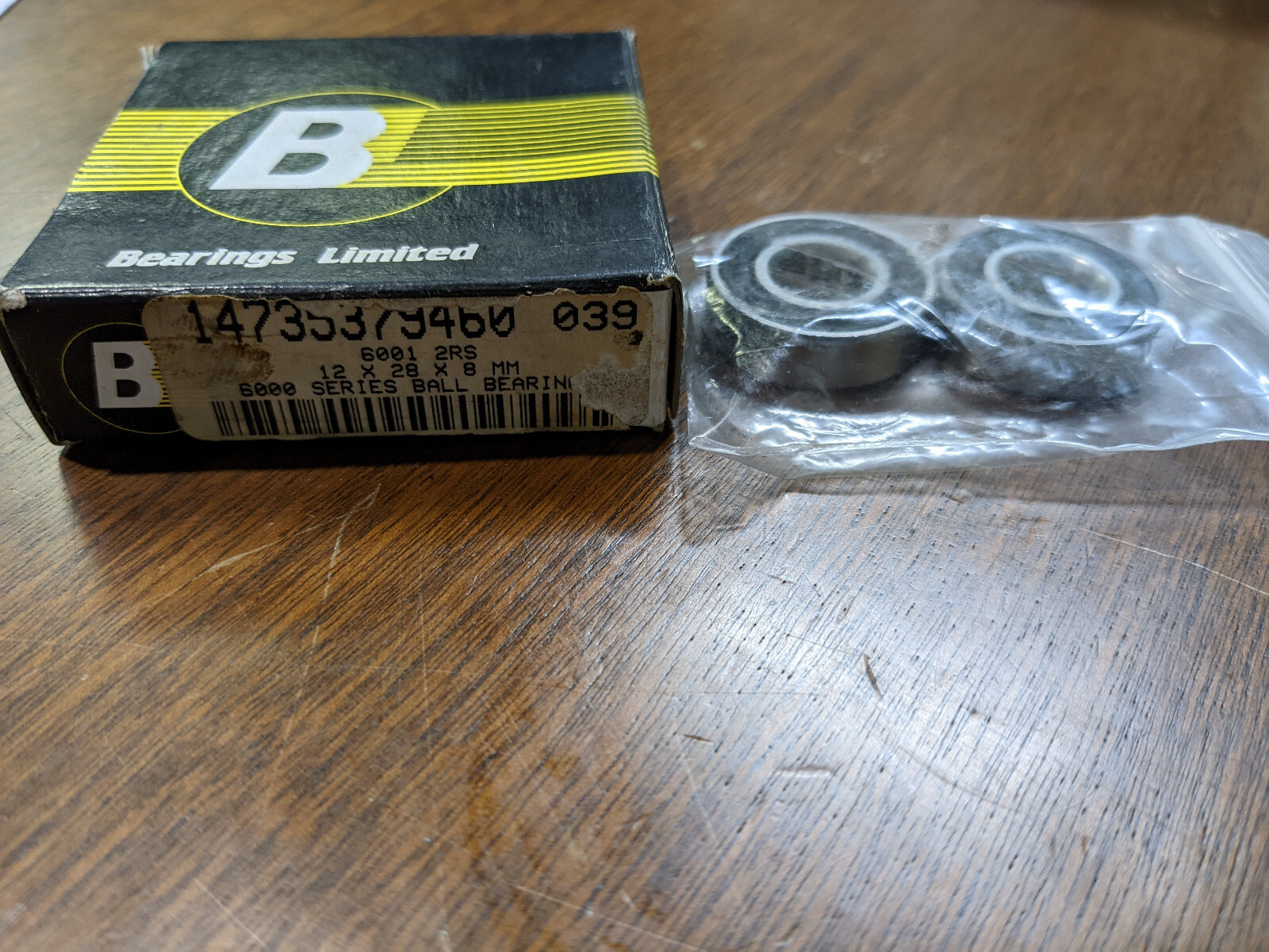 New Lot of 2 Bearings Limited 6001-2RS Radial Ball Bearing