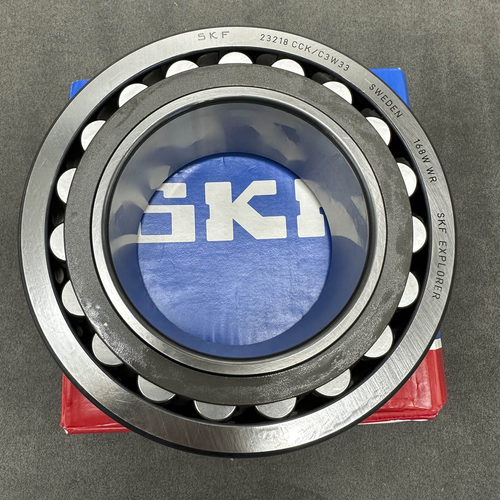 New 1× Spherical Roller Bearings for SKF 23218CCK/C3W33