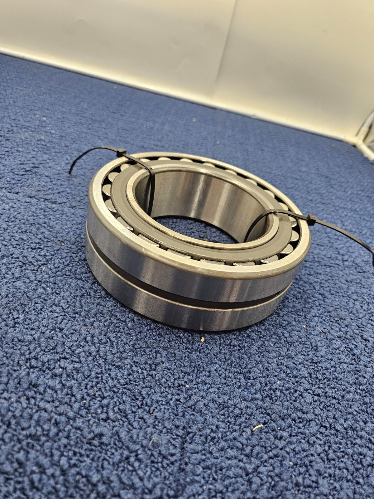 NTN 23122 EAW33 ULTAGE Spherical Roller Bearing 110mm x 180mm x 56mm