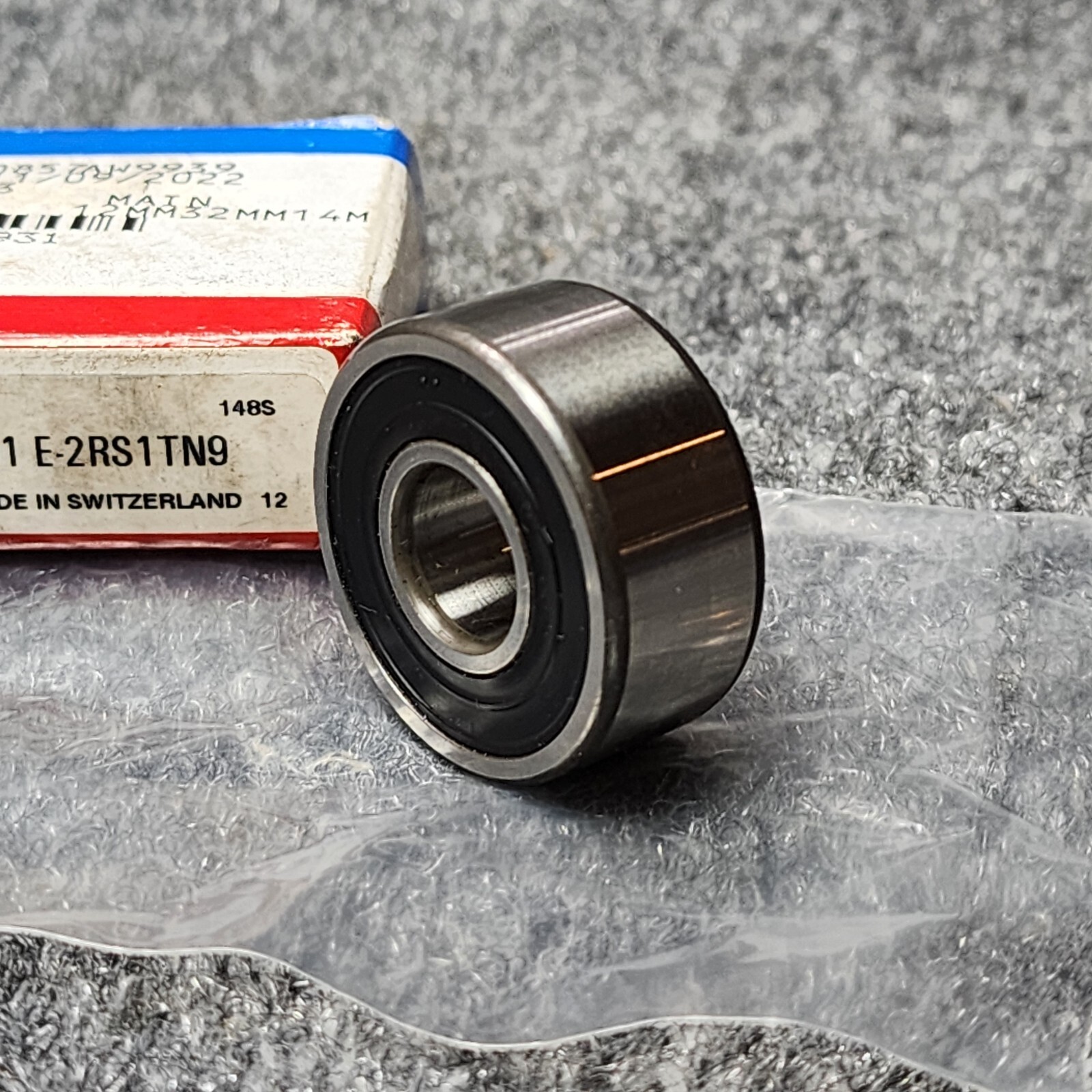 SKF 2201 E 2RS1 TN9 SELF-ALIGNING BALL BEARING, RUBBER SEALED 12x32x14mm
