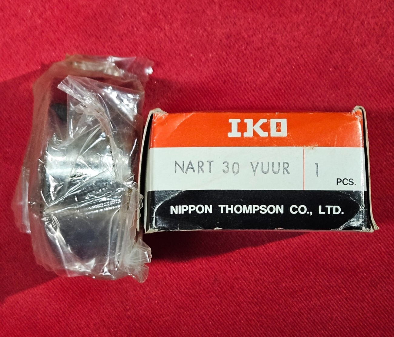 IKO NART 30 VUUR Roller Bearing 30mm Bore x 62mm OD x 29mm W, Japan – NEW Sealed