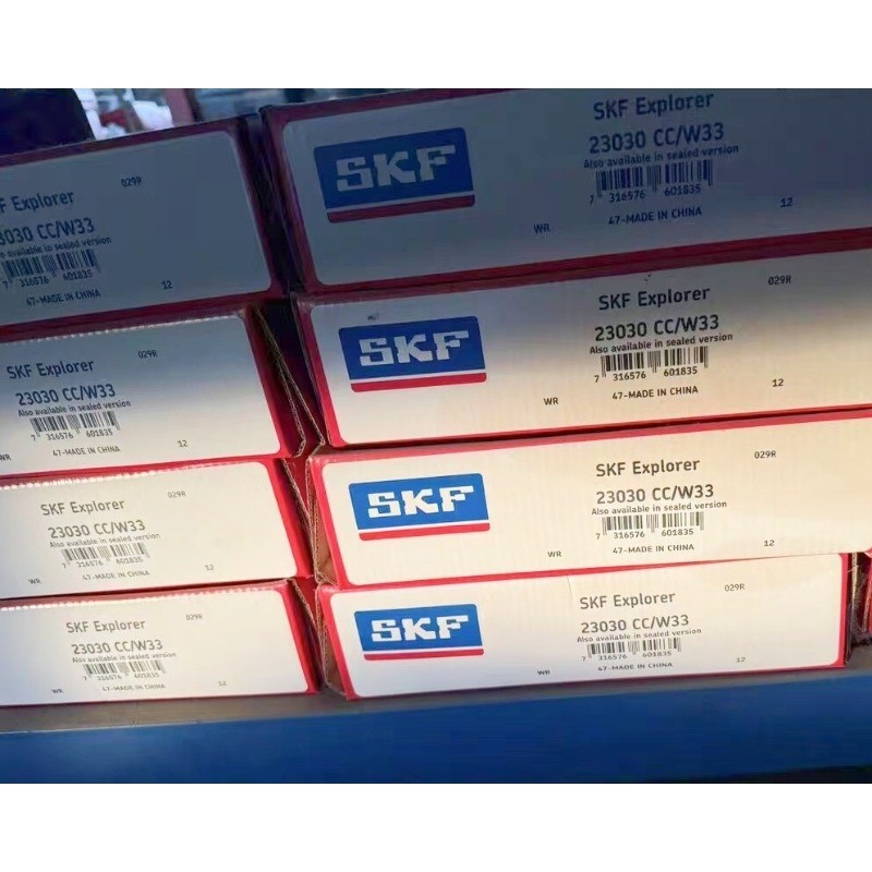 1PC SKF 23030 CC/W33 spherical roller bearing