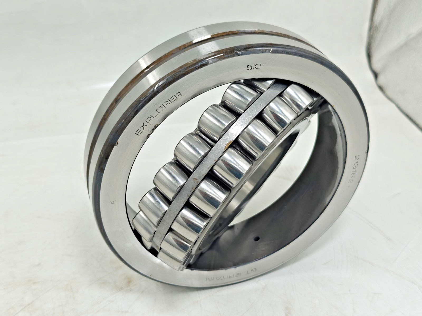 21318 E SKF Spherical Roller Bearing SKF 21318E Bearing 90x190x43 mm