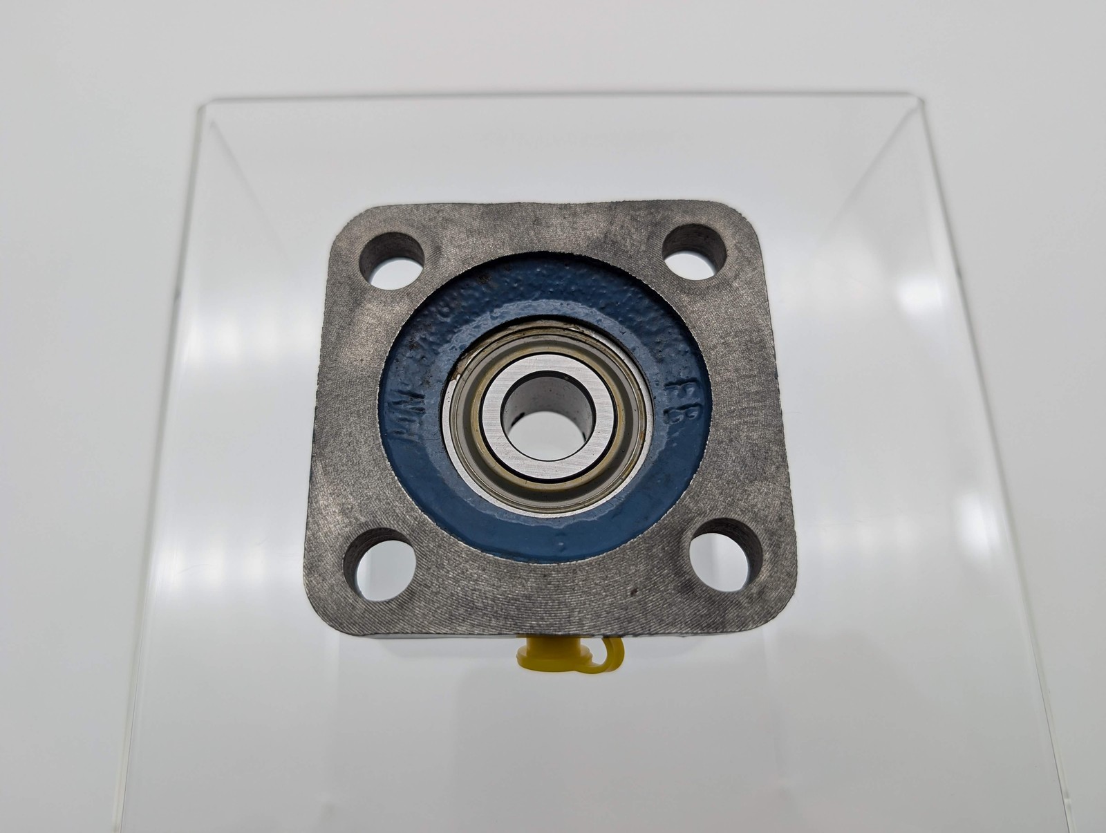 SKF FY 5/8 RM 4-Bolt Square Flanged Ball Bearing Unit 5/8″ Bore Cast Iron