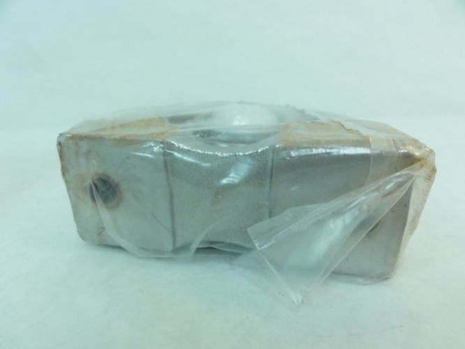 183979 New In Box; IPTCI CUCNPPA206-20 Pillow Block Bearing; 1-1/4″ID