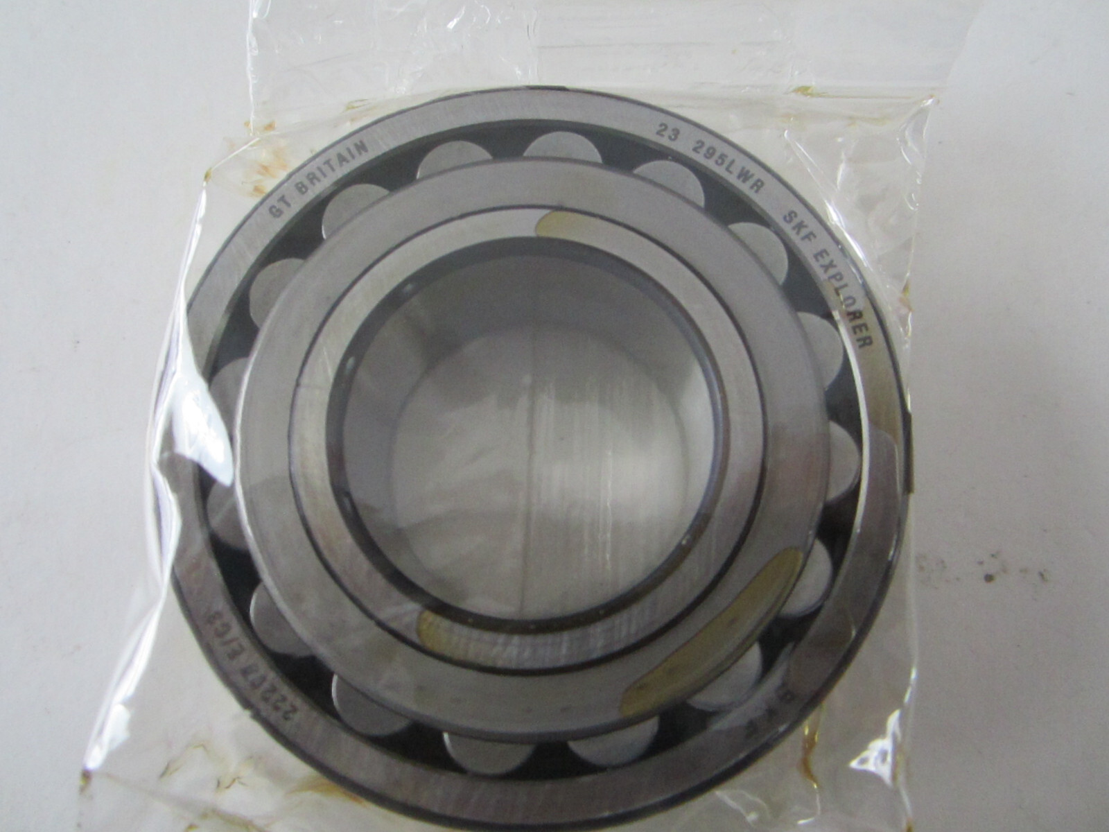 SKF EXPLORER 22207 E/C3 SPHERICAL BEARING
