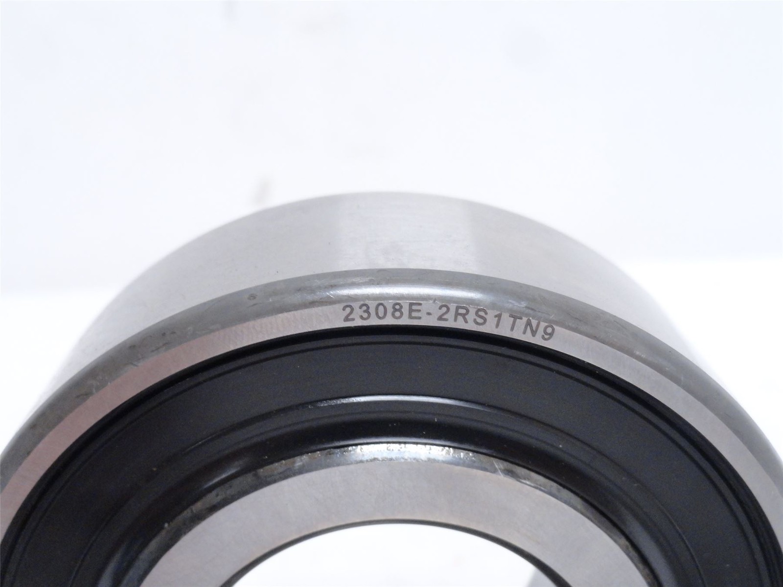 245853 New In Box; SKF 2308 E-2RS1TN9 Self-Aligning Ball Bearing 40mmID; 90mmOD