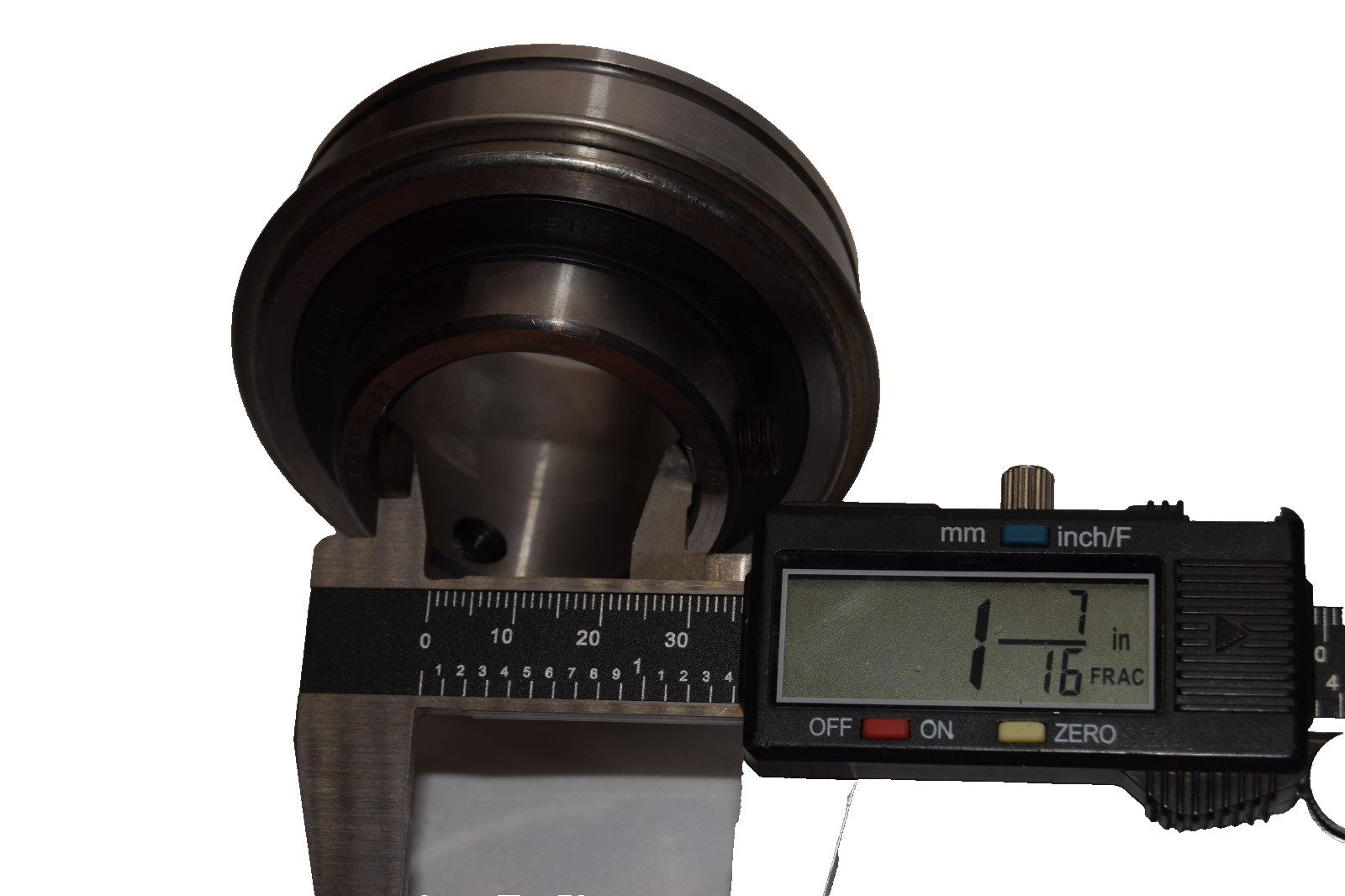 UC207-23 UC20723 1-7/16″ Bore Bearing Insert (New)