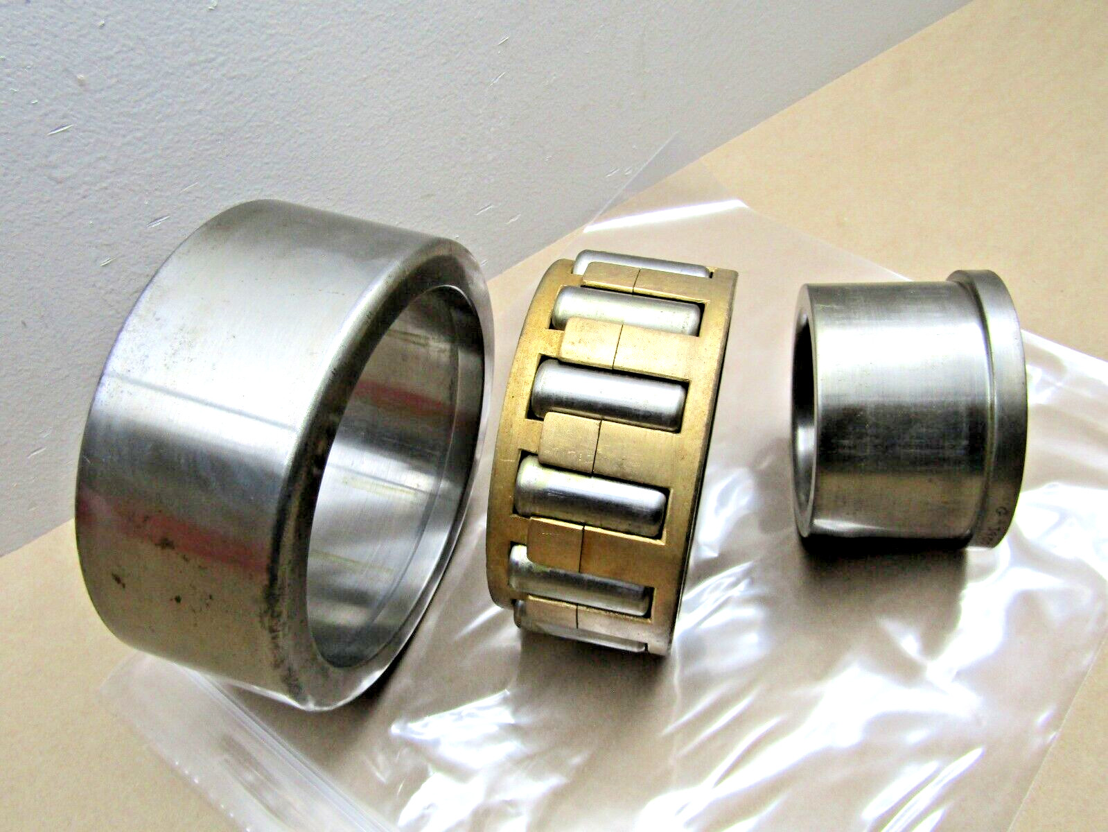 Cylindrical Roller Bearing E-5313-BM G3900 8391 65mm X 140mm X 2-5/16″