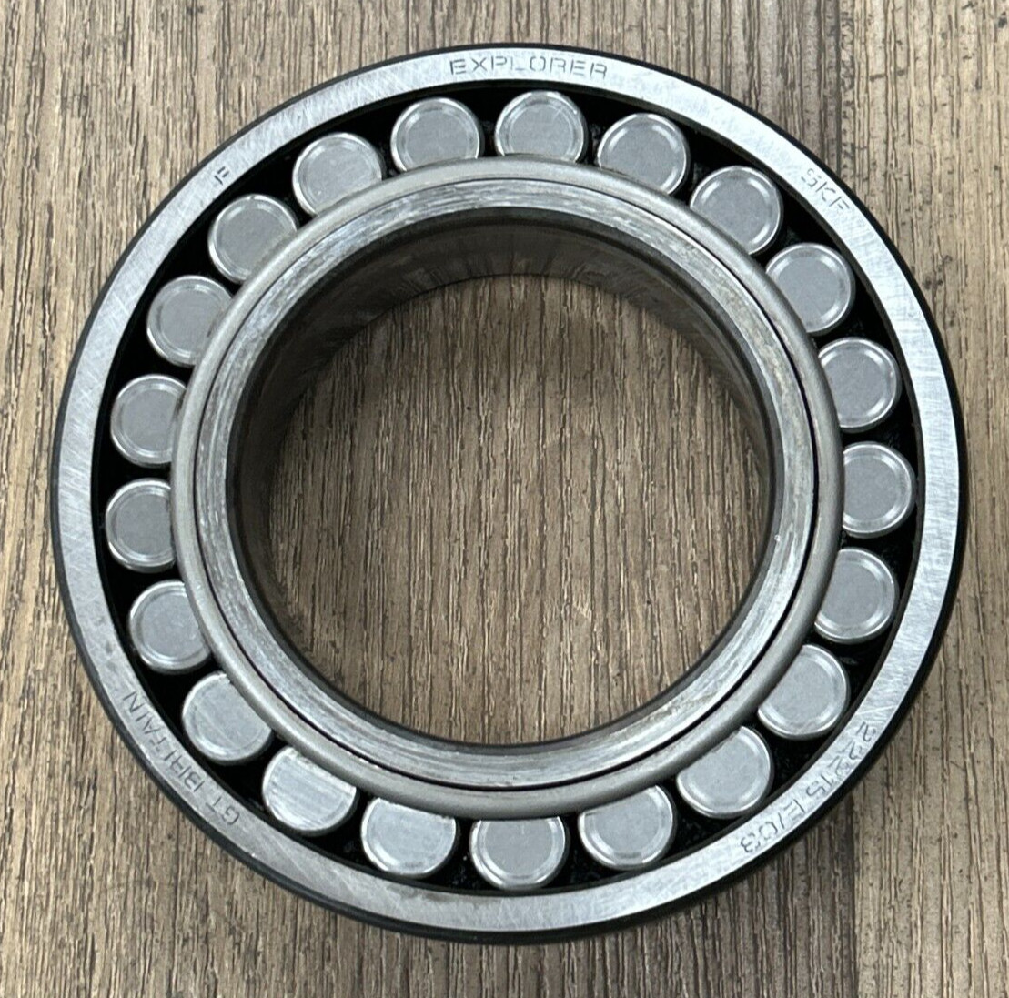 SKF SPHERICAL ROLLER BEARING 22215 E/C3