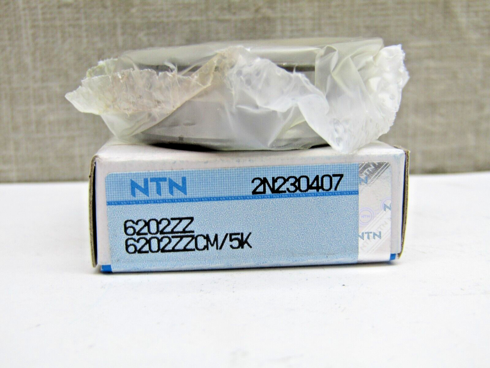 NTN 6202-ZZ CM 15mm X 35mm X 11mm Shielded Bearing