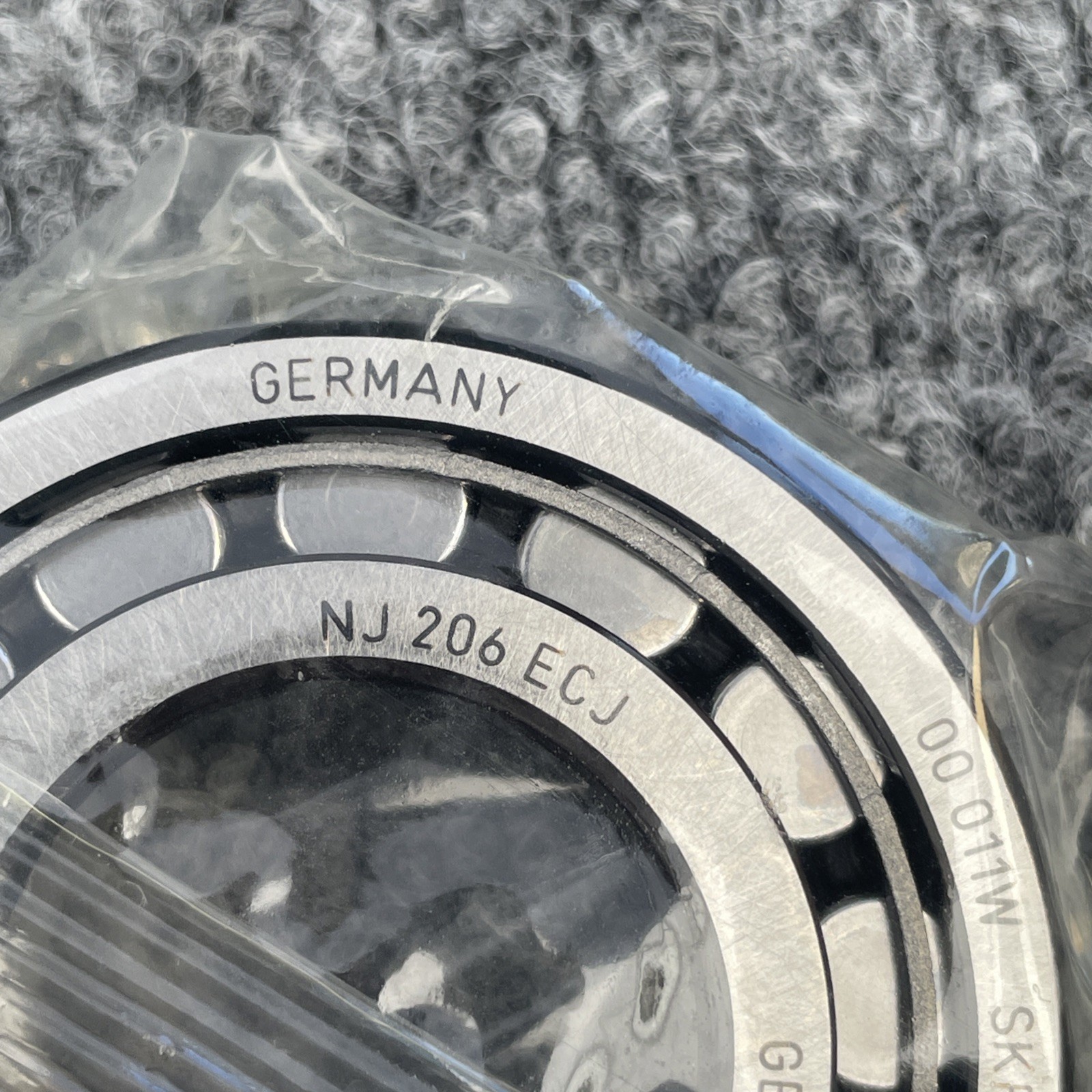 SKF NJ206 ECJ Cylindrical Roller Bearing 30X62X16 mm